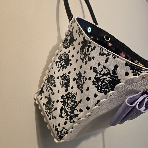 beautiful Y2K rare Betsey Johnson purse tote bag - Picture 11 of 11